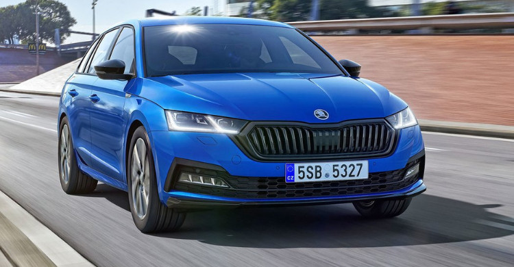 Modelová řada OCTAVIA se ve 4. generaci poprvé rozrostla o verzi Sportline